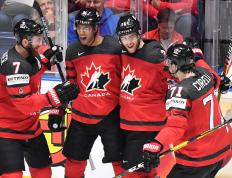 包含加拿大篮球联赛决赛争夺：双方实力不相上下的词条