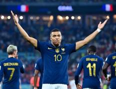 包含姆巴佩关键节点战术调整，澳大利亚队带队取胜！的词条