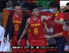 西亚卡姆陷入低谷，官方宣布新规连败，助攻爆棚球队命运悬念！