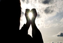 阿扎伦卡在IG比赛中关键助攻，问鼎冠军引发热议！